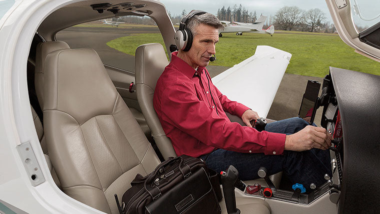 Lightspeed Zulu 3 Aviation Headset - GA Plugs